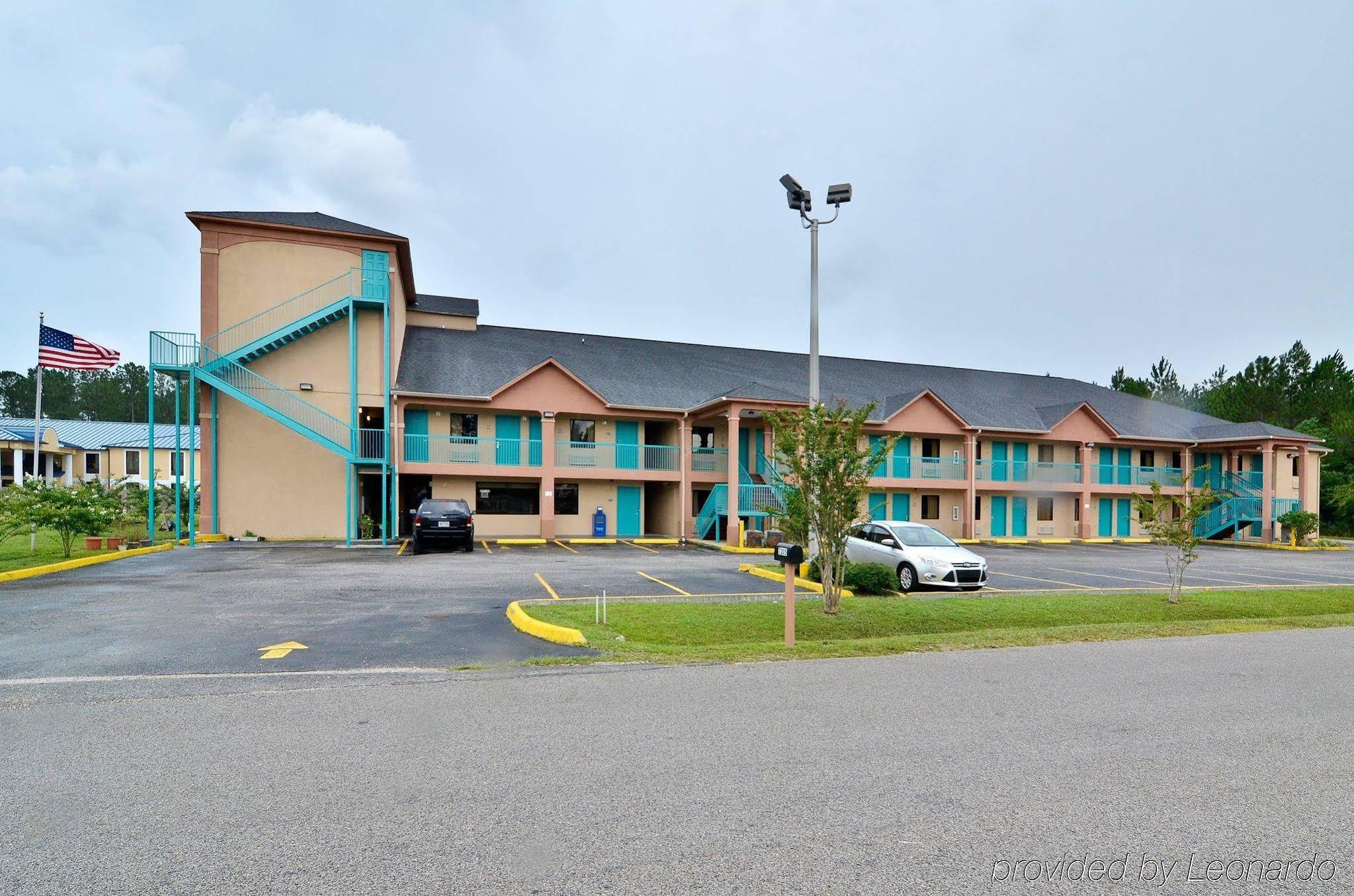 Super 8 By Wyndham Moss Point Motel Exterior photo